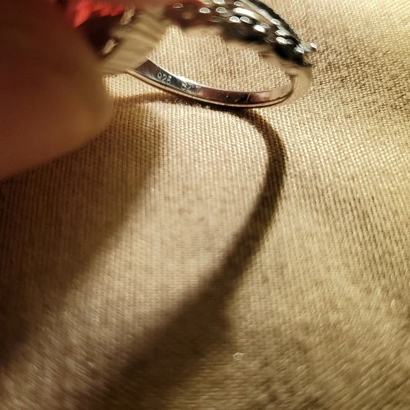 STERLING SWAROVSKI RUBY RING - Picture 3 of 3